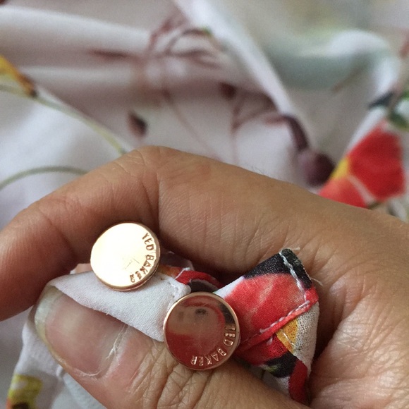 Ted Baker floral top - Picture 4 of 4